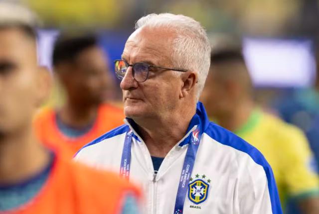 全球总决赛-维尼修斯伤缺 巴西队改打424 多里瓦尔或用二新人