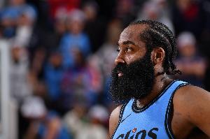 世界赛官网推荐-队记：明天快船客战尼克斯 哈登因右脚酸痛出战成疑